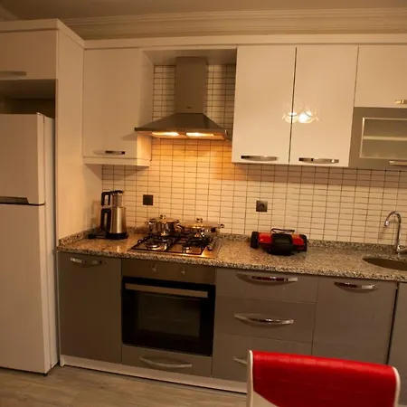 Aden Kar * Trebizonda