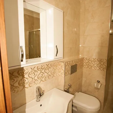 Aden Kar * Trebizonda